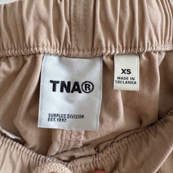 TNA • Deploy Parachute Pant in Humus Beige - Picture 9 of 13